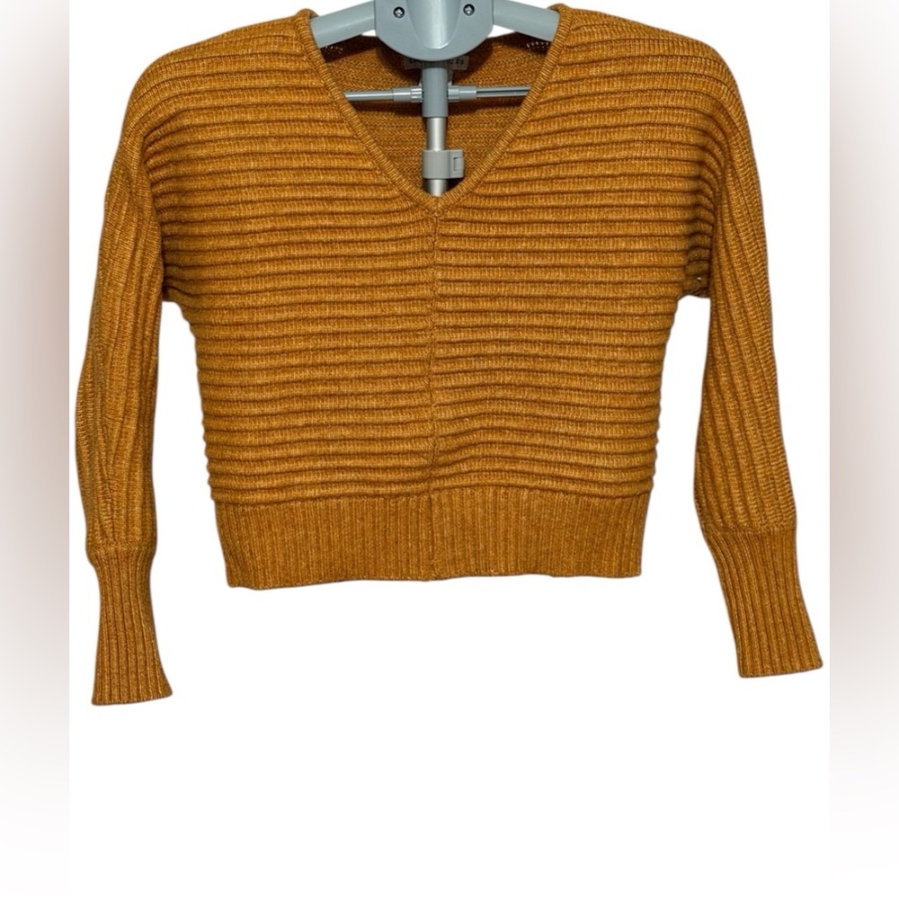 Sincerely Jules Mustard Ribbed V-Neck Sweater – XS - Picture 2 of 10